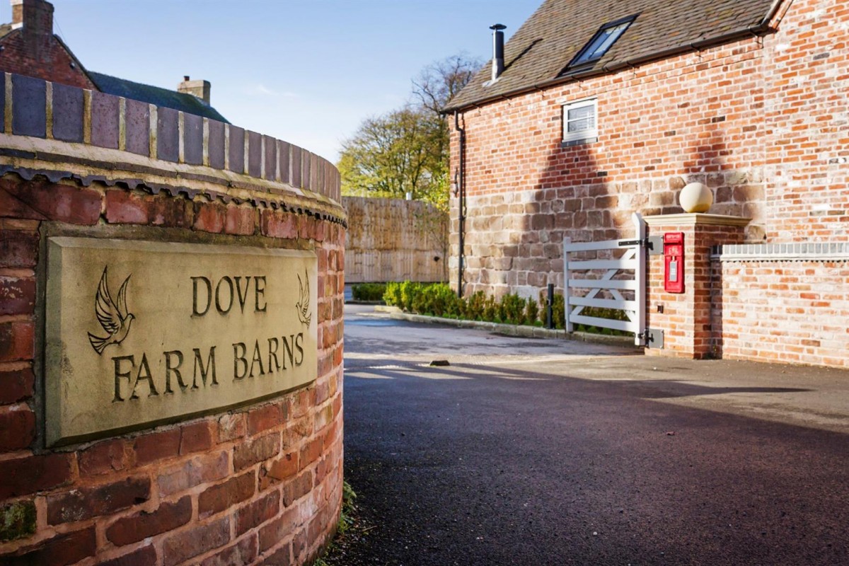 Images for Dove Farm Barns, Blythe Bridge Road, Caverswall, Stoke On Trent, Staffordshire EAID:2352516826 BID:ROC